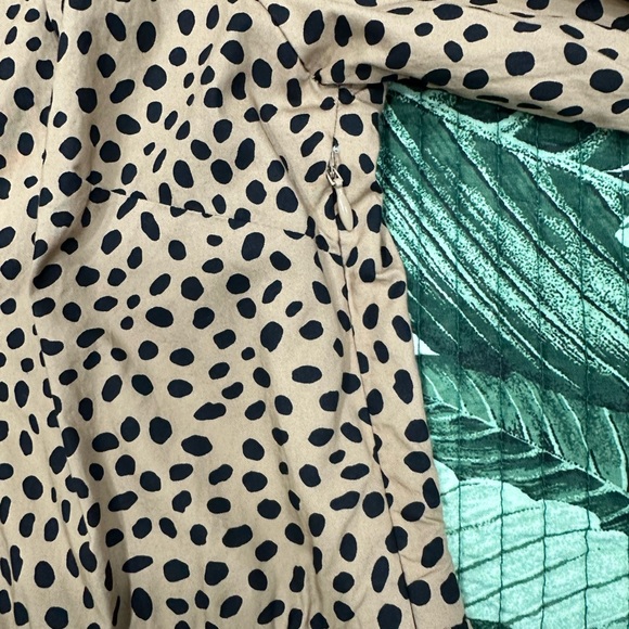 J Crew Swing Dress - Mini Ruffled Tiered Dotted Tan and Black Loose Fit Leopard - Picture 7 of 11